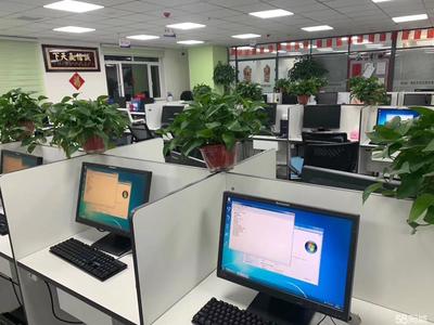 租電腦 零押金、專業服務，解決您的設備需求